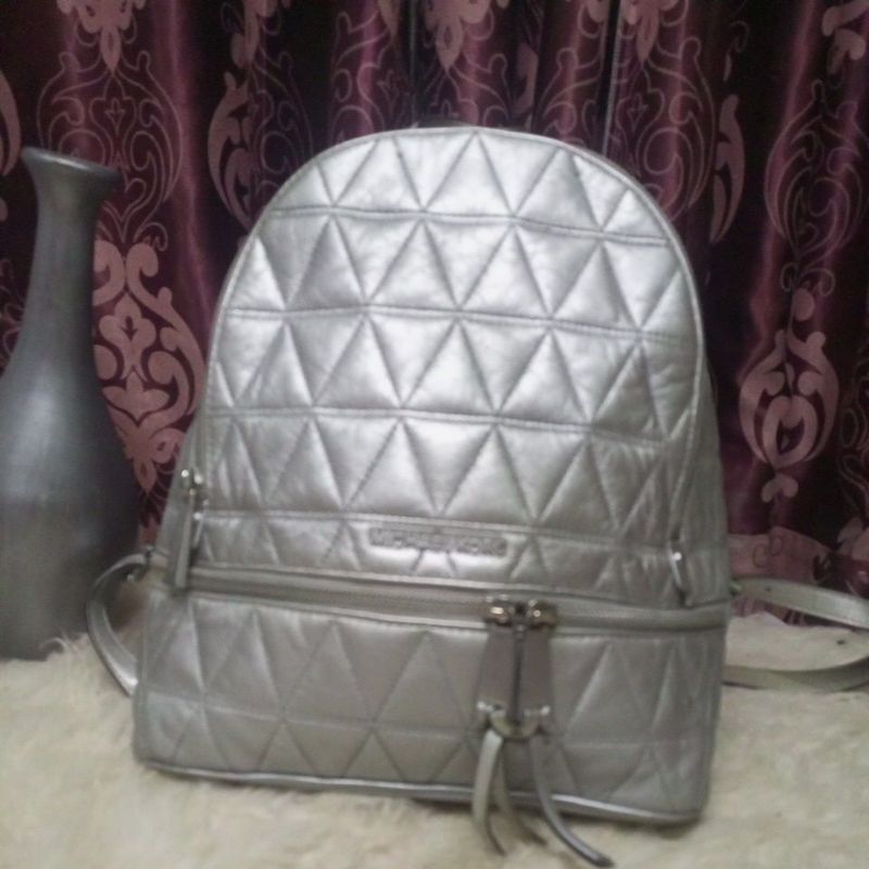 MK rhea backpack medium