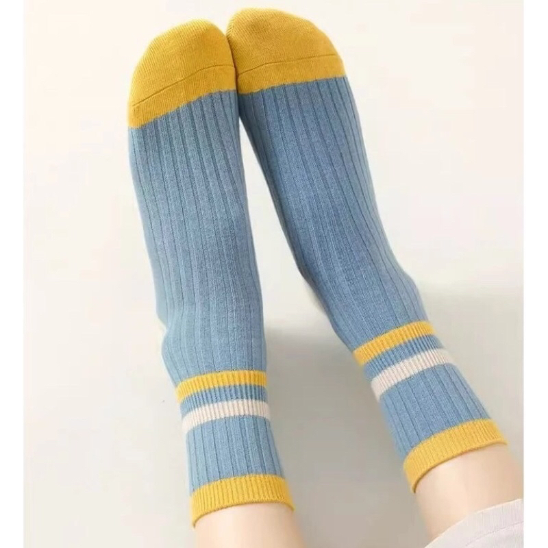 Kaos Kaki Panjang Garis Wanita Dua Warna Tiga Warna Stripe Korea Japanese Style Bahan Tebal Import P