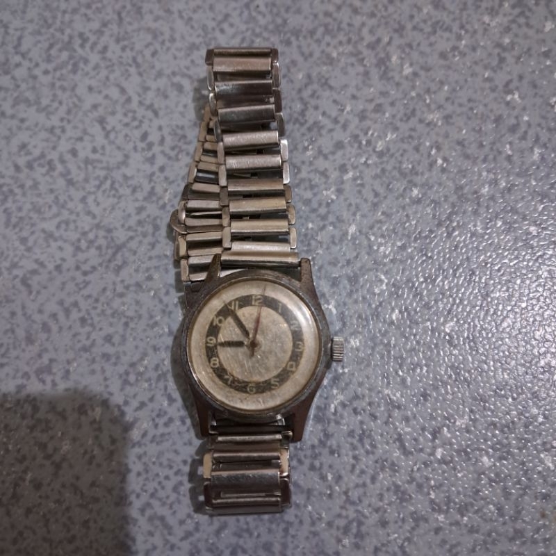 Jam Tangan Arloji Jadul Putar Manual merek Lado buatan Swiss asli Tua