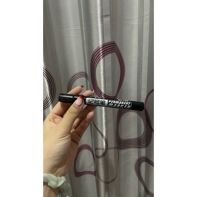 

Spidol Hitam