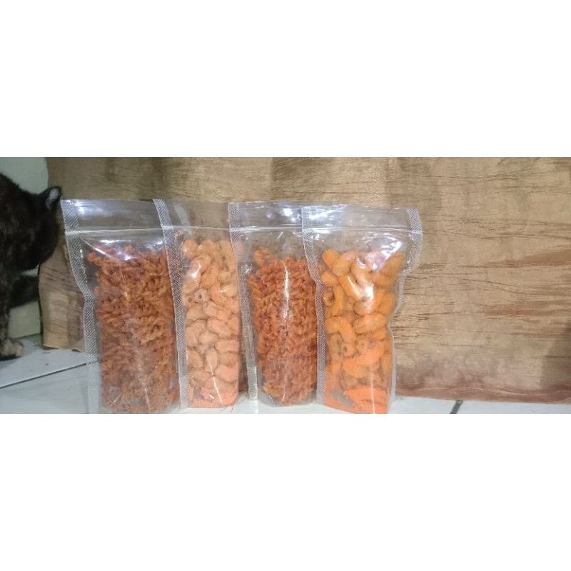 

MAKARONI SPIRAL BANTET PEDAS cemilan enak murah meriah by YUMSNACKS