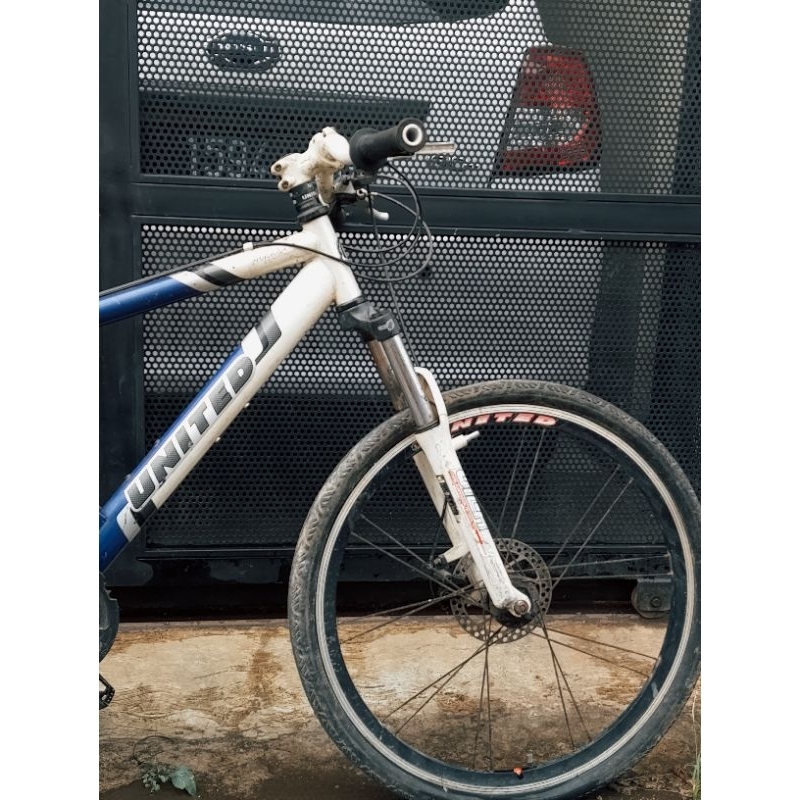 Sepeda MTB United Exotic Ukuran 26" Shock cakram bekas