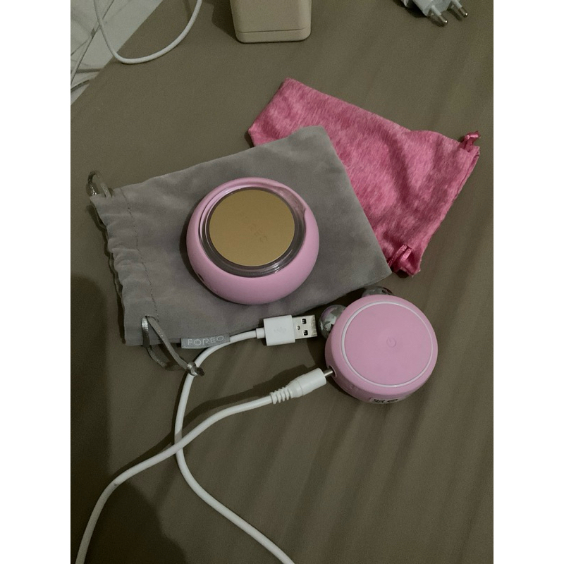 Pre loved Foreo mini bear and ufo