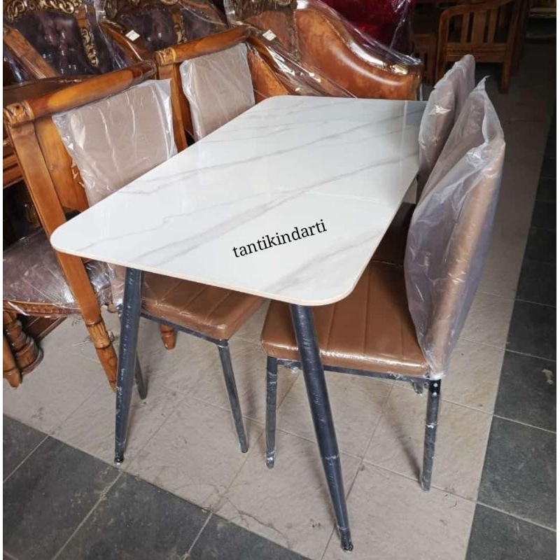 1 SET MEJA MAKAN 4 KURSI (4 KURSI + MEJA)