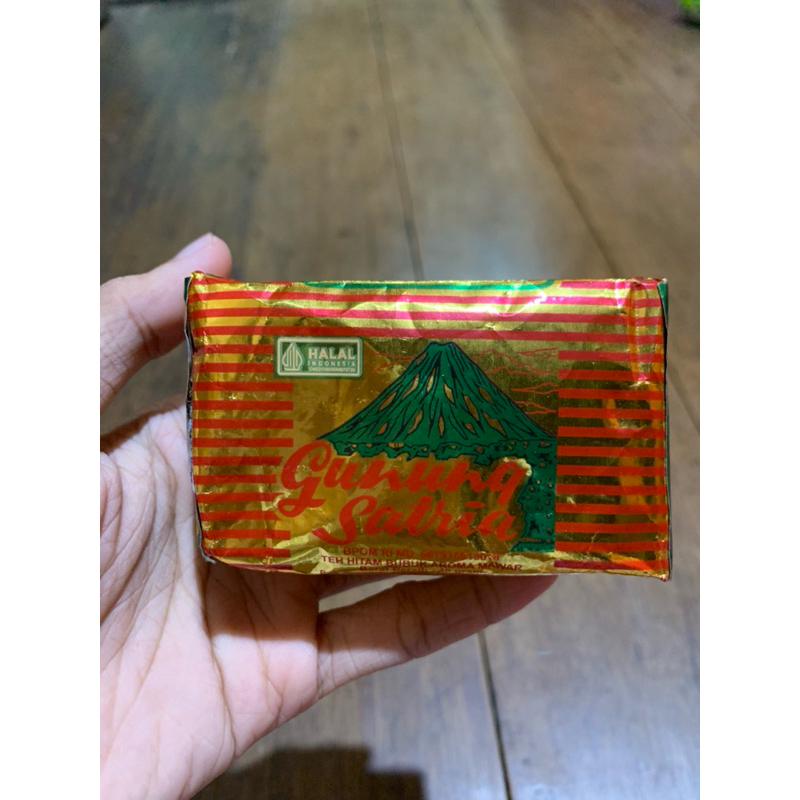 

Teh Gunung Satria Bubuk 40 Gram Khas Kalimantan Selatan