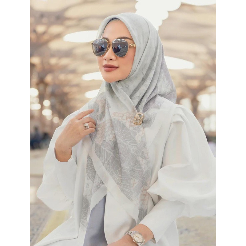 buttonscarves Medina serenity