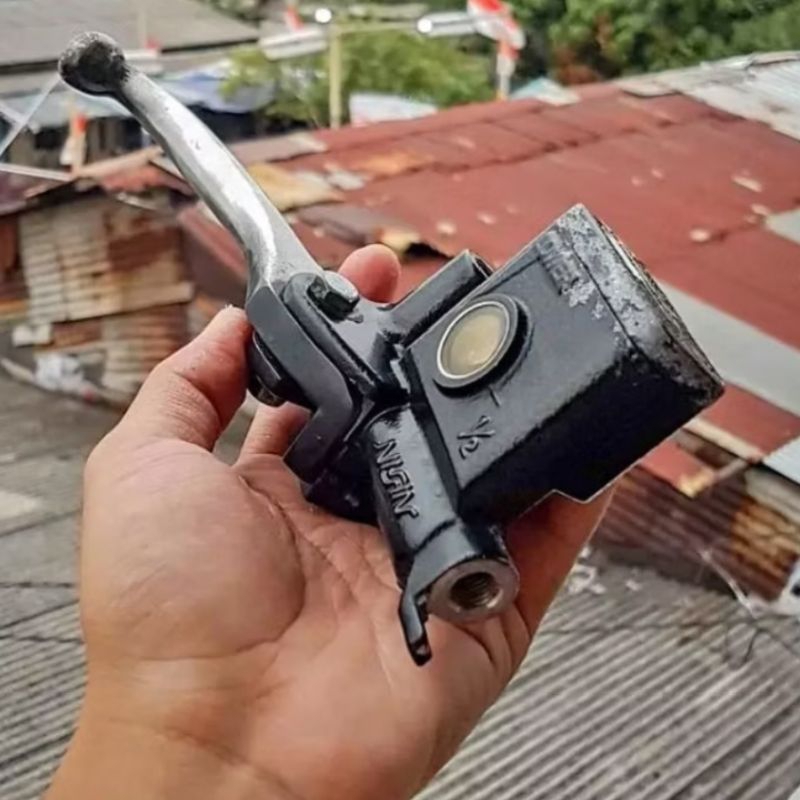 MASTER REM SUPRA X 125 MASTER REM KARISMA BEKAS ASLI COPOTAN MASTER REM HONDA REVO ABSOLUT MASTER RE