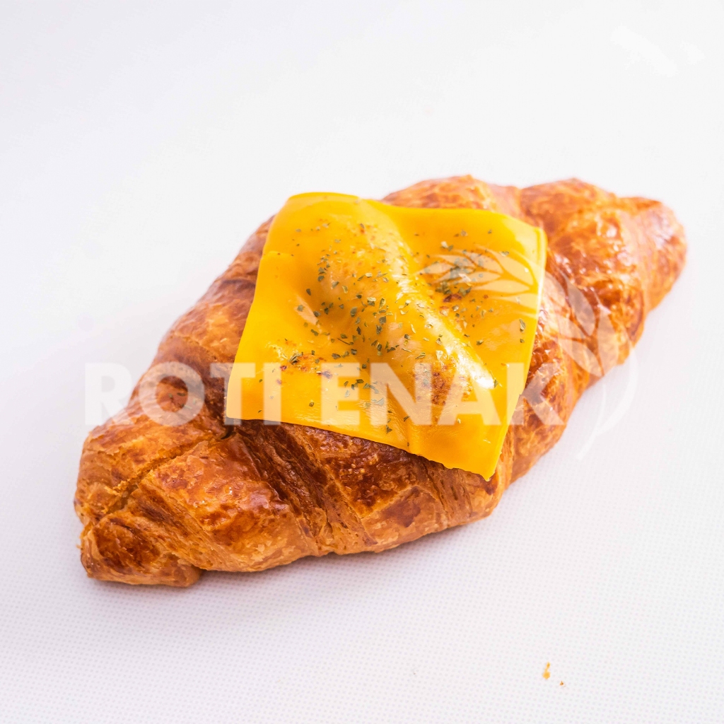 

Beef Curry Cheese Croissant Ready to Eat Supplier Cafe 5 Pcs