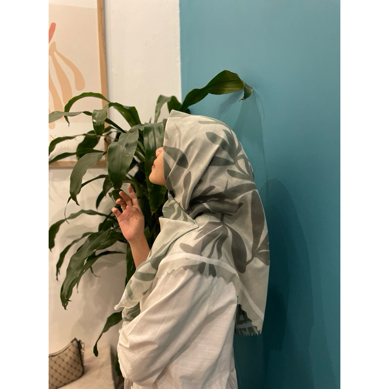 Chic Leafy