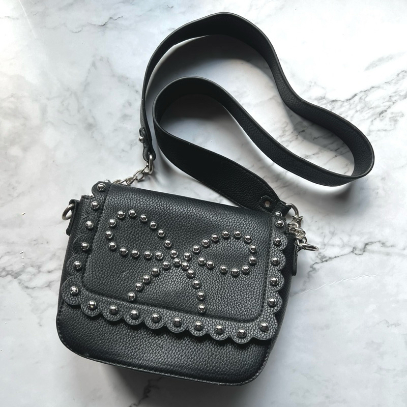 [preloved] STRADIVARIUS SLING BAG MINI TAS WANITA