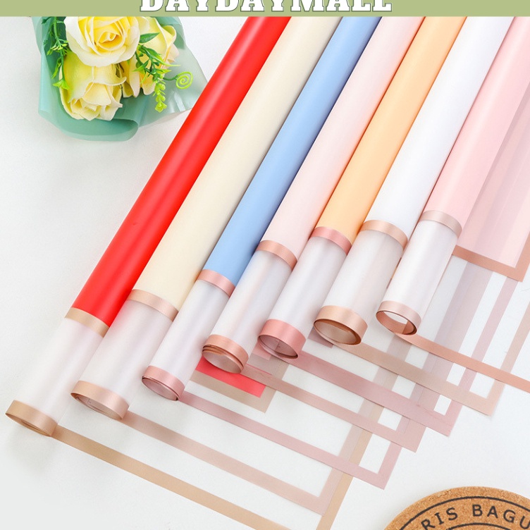 

Diskon Baru 2 LEMBAR Transparent Gold Frame Cellophane Double List Flower Wrapping Waterproof Paper Kertas Buket Bunga 6132