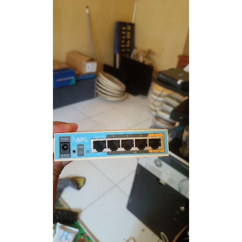 Mikrotik RB952Ui-5ac2nD ( Hap AC lite)