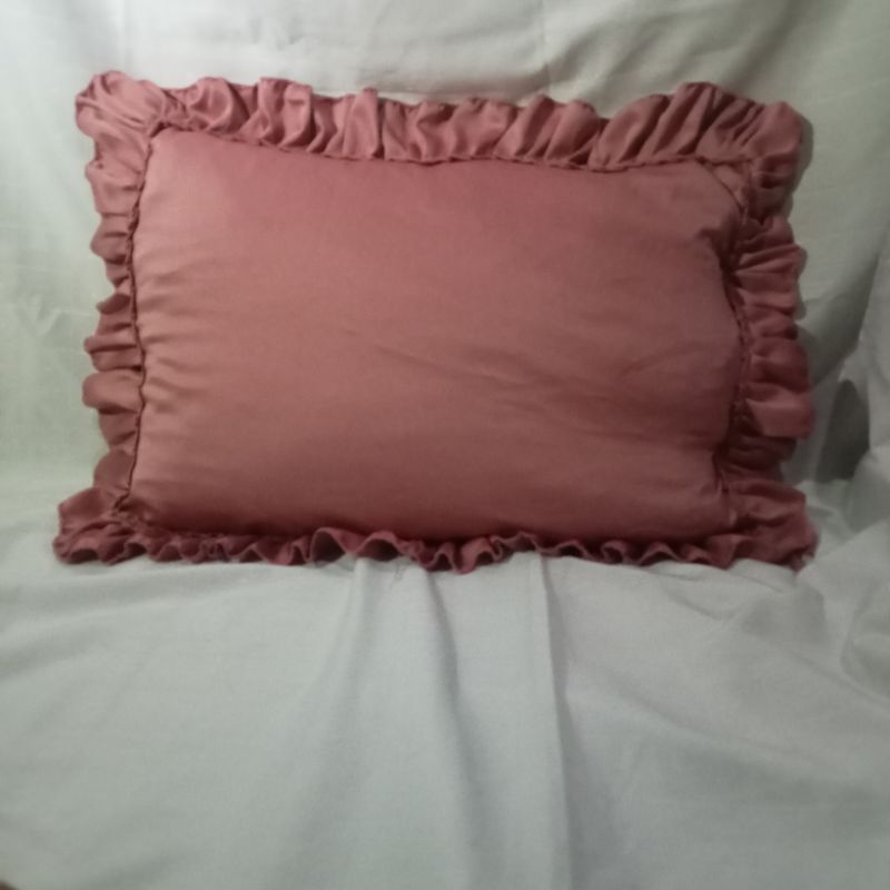 sarung bantal cinta polos sarung bantal rumbai polos sarung bantal ruffle aesthetic bahan satin slik