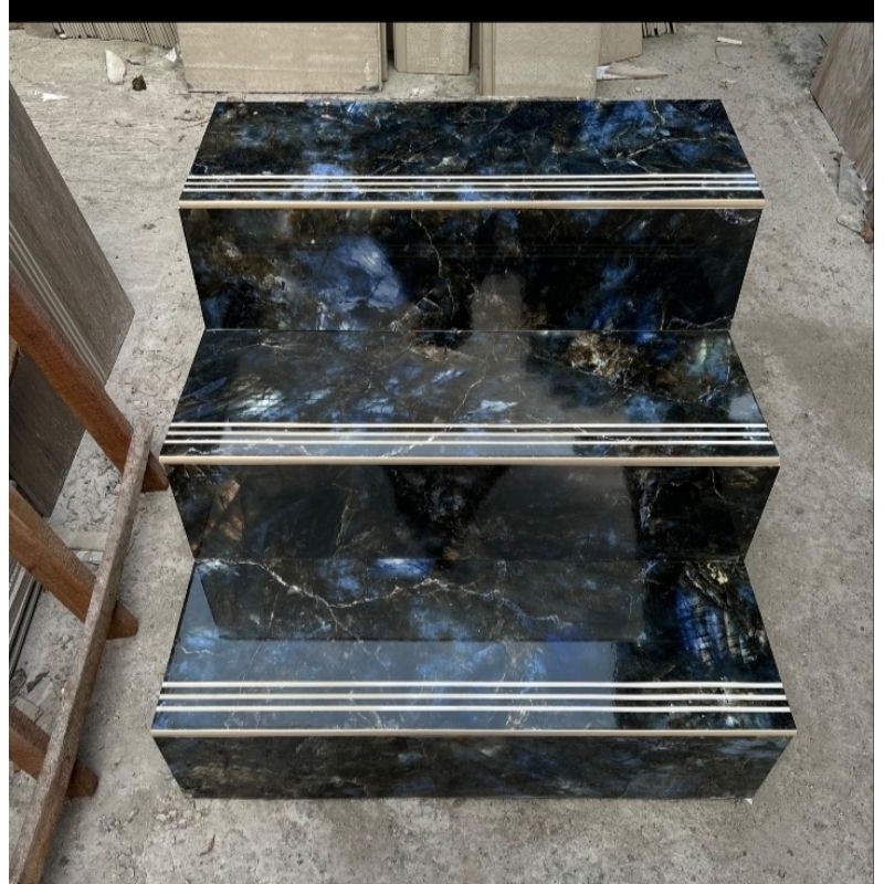 granit tangga 30x80 hitam corak blue