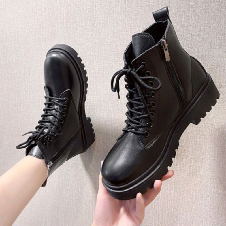 Sepatu Korea Unisex Pria  Wanita Boots Bts Quality British g UC7