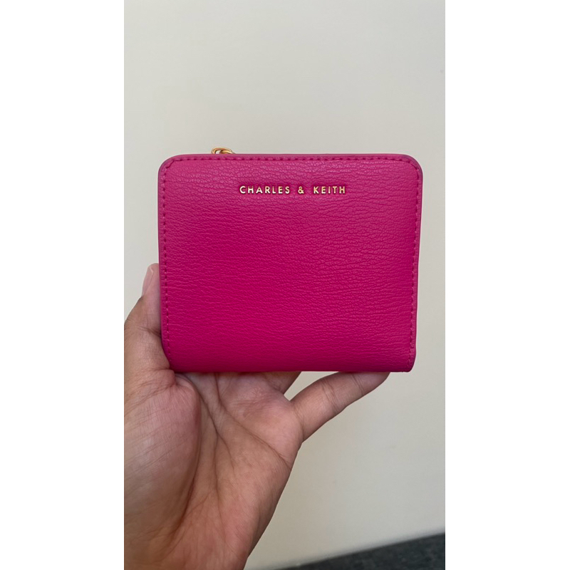 dompet kecil charles & keith