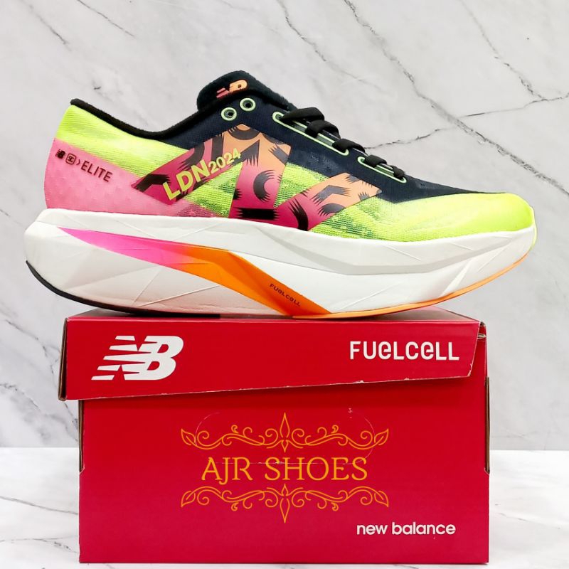 SEPATU NEW BALANCE FUELCELL SC ELITE V4 LONDON