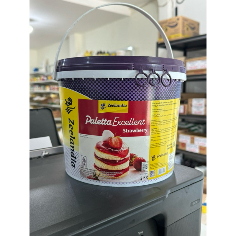 

Zeelandia paletta excellent strawberry / selai strawberry 5Kg
