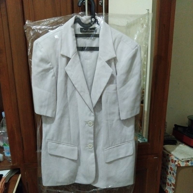 Snelli Jas Dokter Dua Saudara Lengan Pendek Preloved