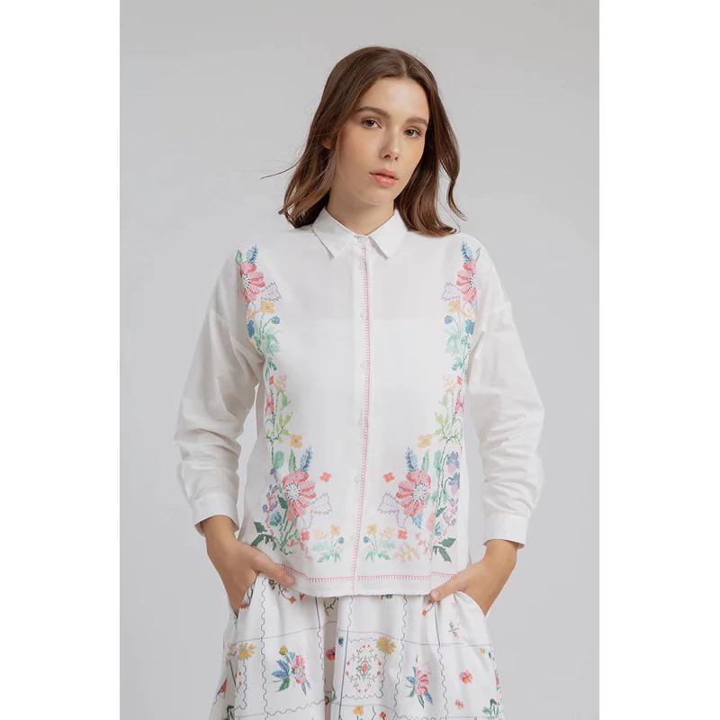 Cotton Ink Off White Jardin Marian | Camani Basic Stripes Oversized Zipper Top | Nada Puspita Naraya