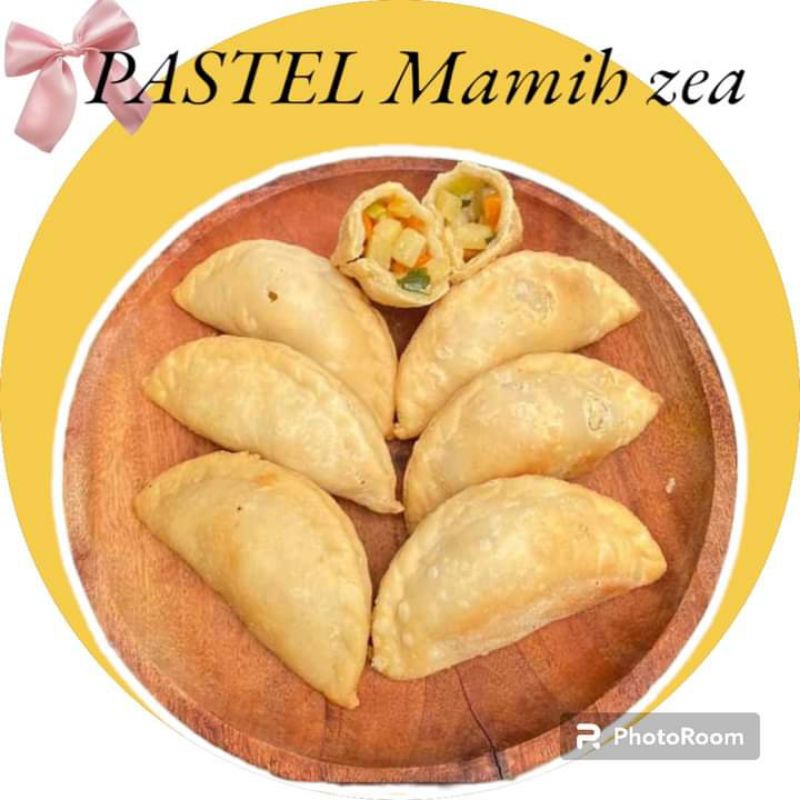 

Pastel Ayam Suir Frozen Mamih Zea