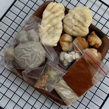 

BASO ACI JUMBO SUWIR AYAM PEDAS