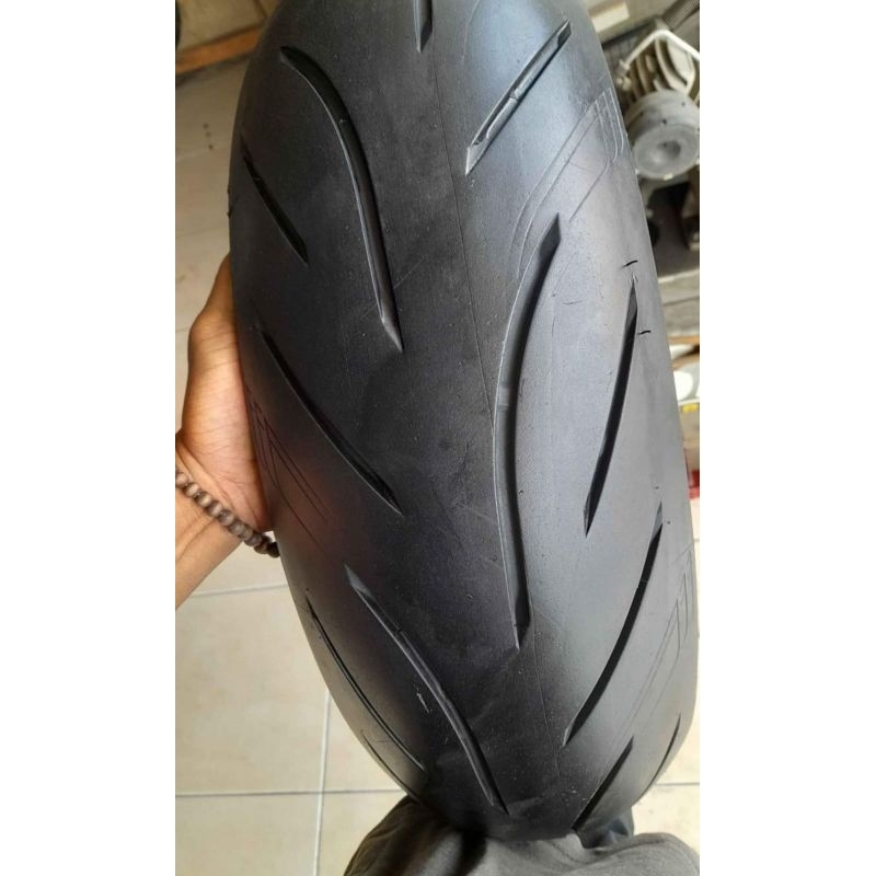 Ban ninja 250cc Copotan UK 150/60-17&160/60-17 merek Bridgestone battlax