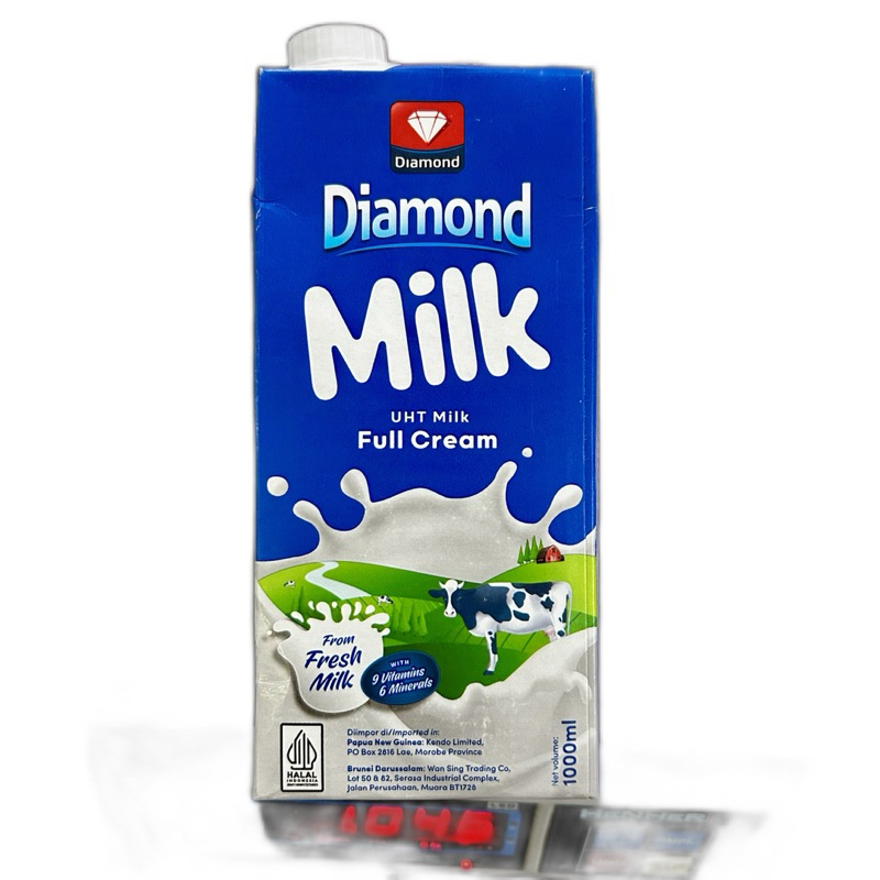 

Susu Diamond UHT Full Cream 1 liter kemasan 1 dus isi 12 Liter