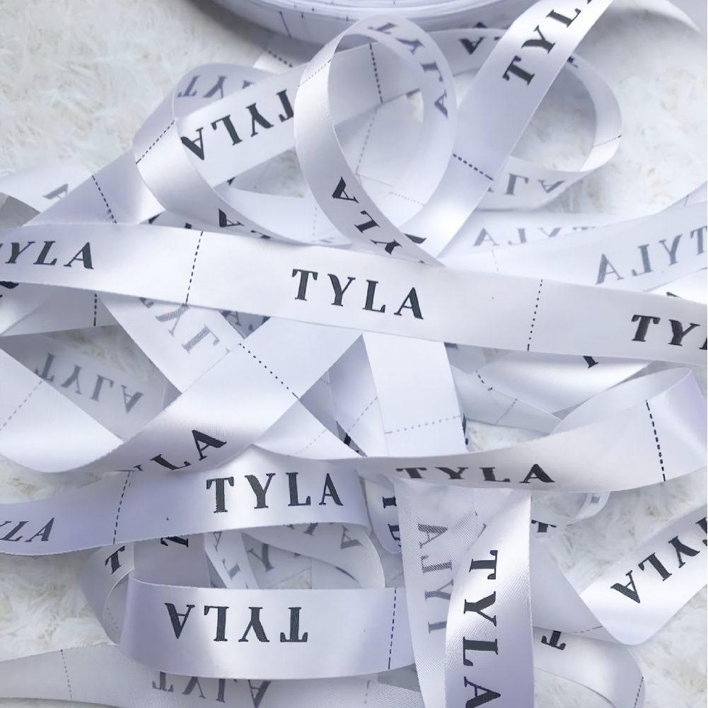 

Mint.ind 1.2cm Label Baju / Label Hijab / Label Woven Damask Substitute