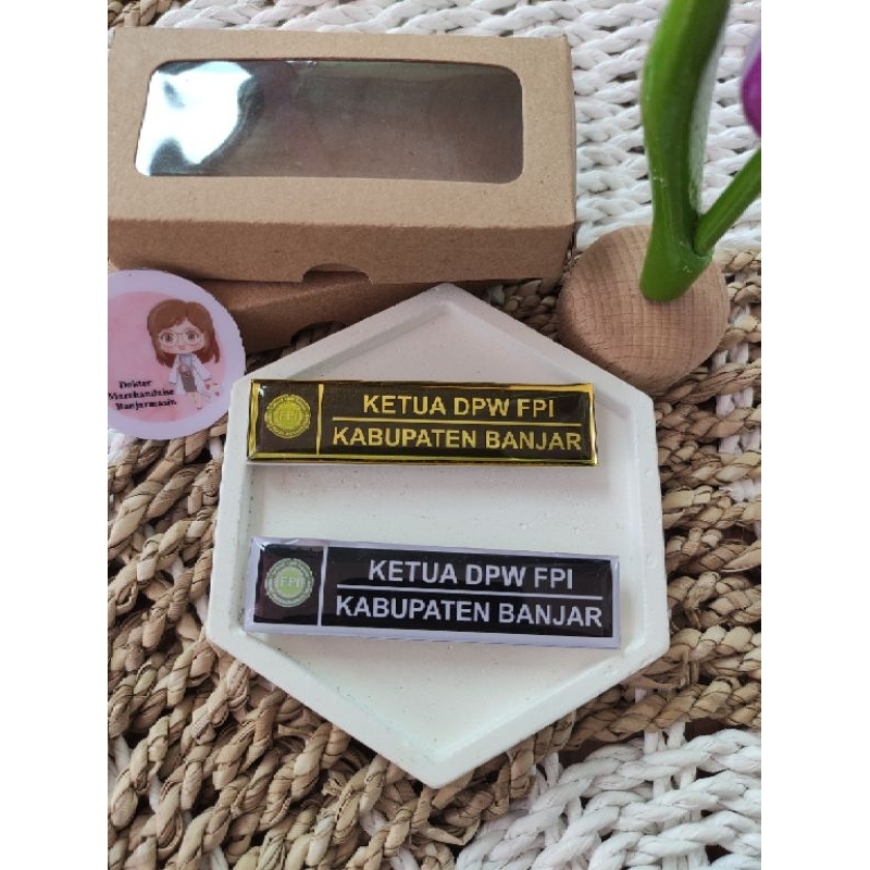 Nama dada Name tag Nama dada magnet Nama dada peniti