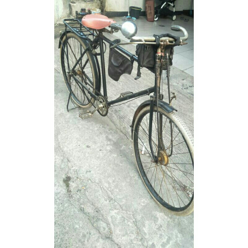 sepeda antik onthel