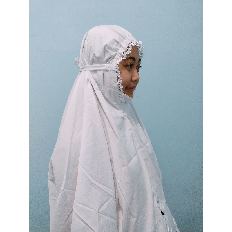 Mukena terusan putih