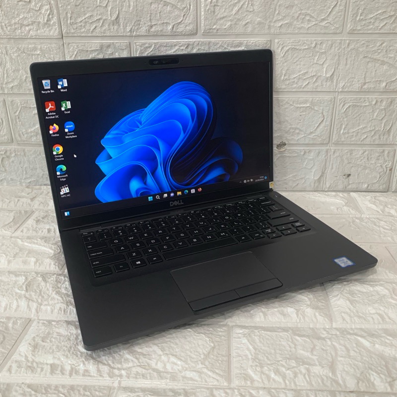 laptop Dell latitude 5400 i5 Touscrend