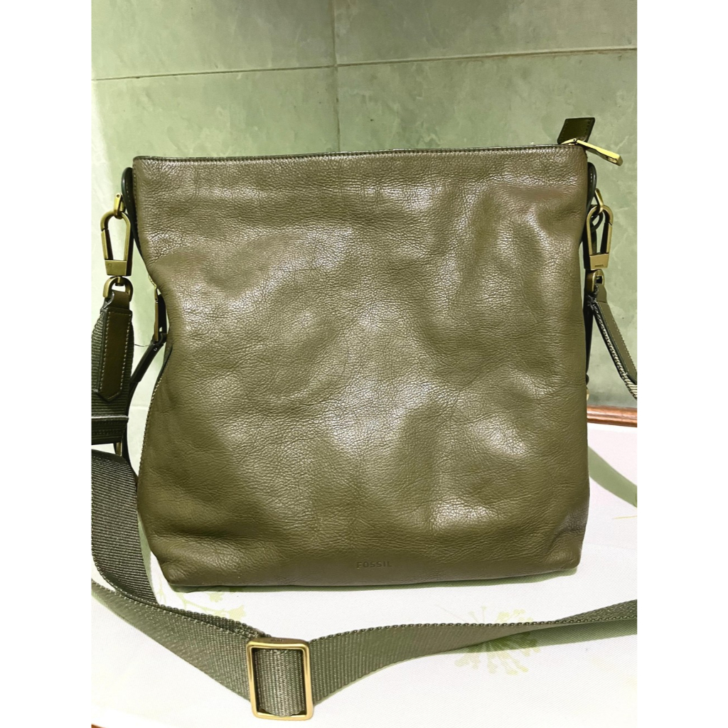 Preloved Fossil Maya Hobo Large Green