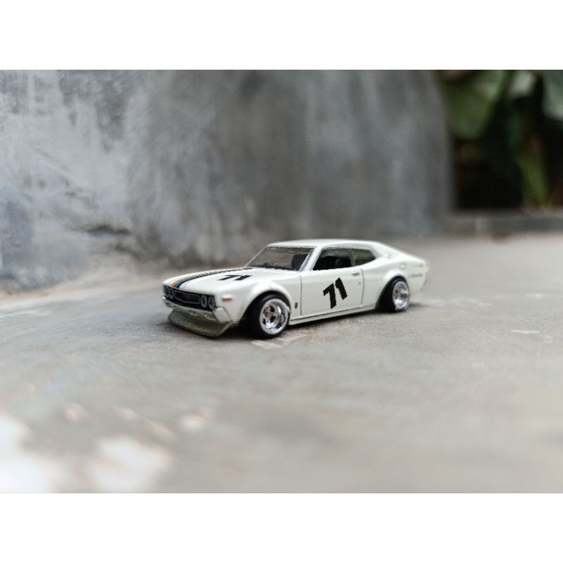 Hot Wheels Nissan Laurel 2000 SGX Team Transport Loose