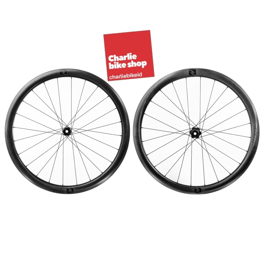 Wheelset Reynolds ATR 700C Carbon Disc Brake Center Lock Shimano