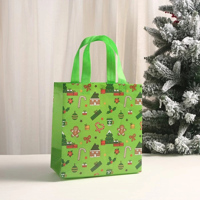 

NEW Paper Bag Natal PVC Anti Air Tas Kantong Souvenir Kado Paperbag Santa Merry Christmas Goodie Bag Pesta Natal Shopping Bag Murah Grosir
