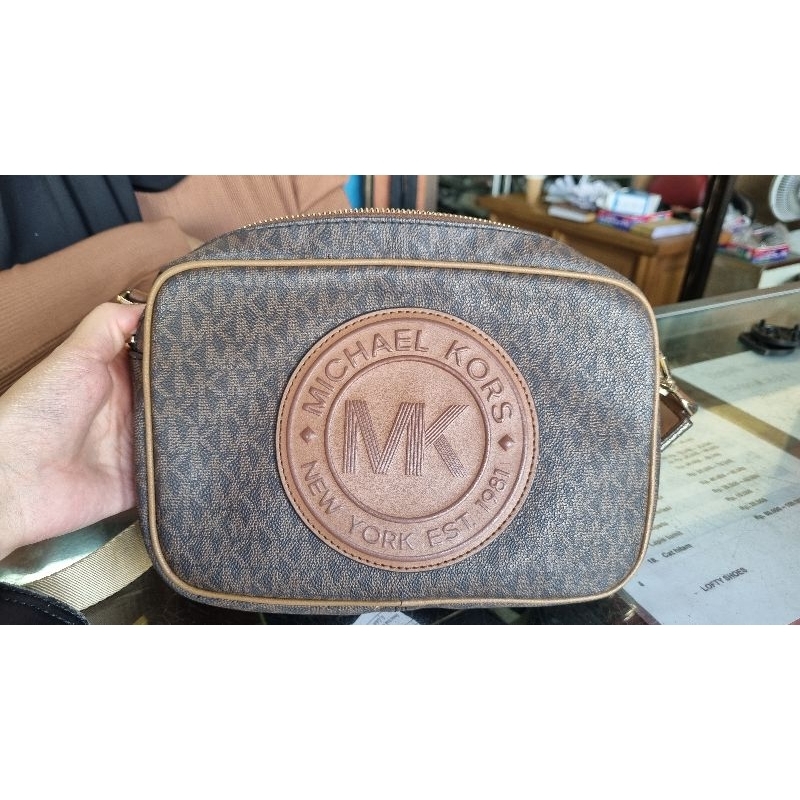 Tas Selempang Michael Kors (Camera bag)