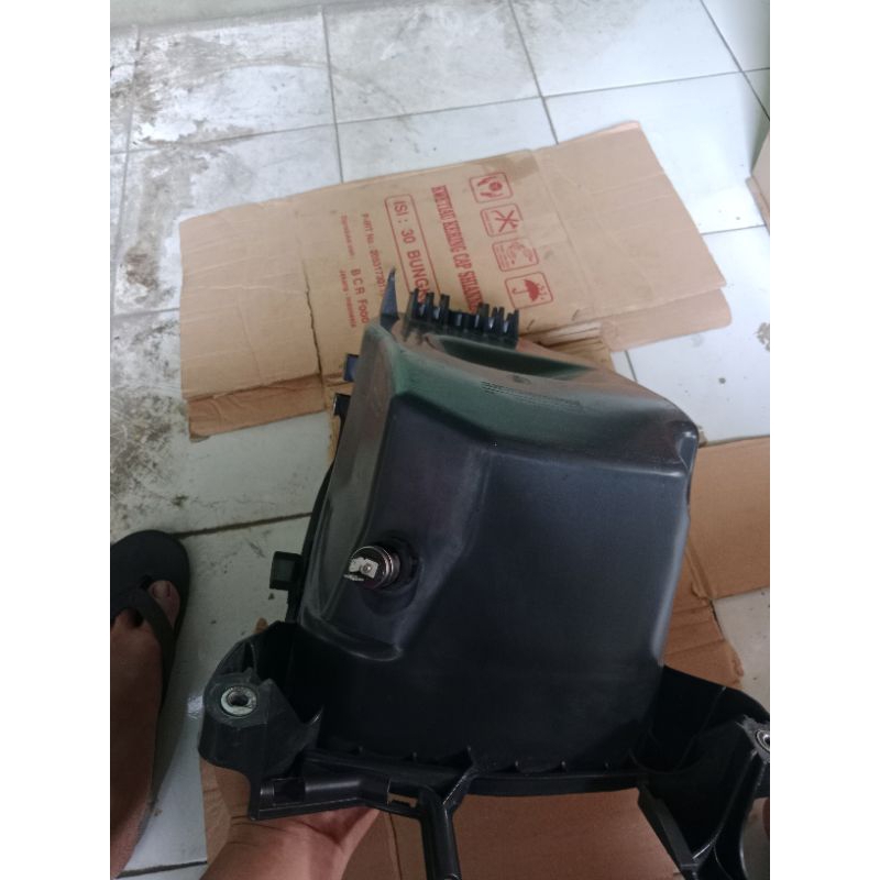 box helm box bagasi honda genio 2018 2019 2020 second original copotan