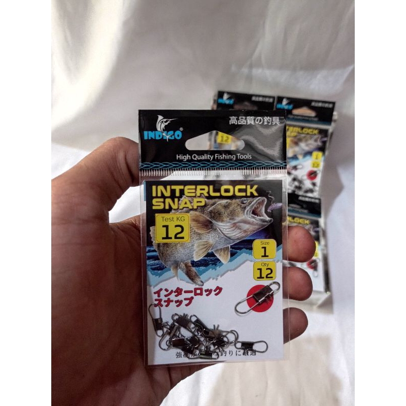 interlock snap indigo