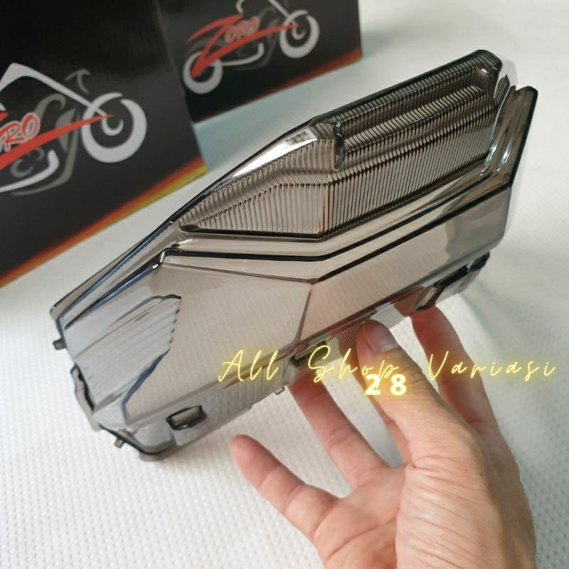 Mika Stoplamp Belakang Vario 160 Mika Kaca Smoke ZORO