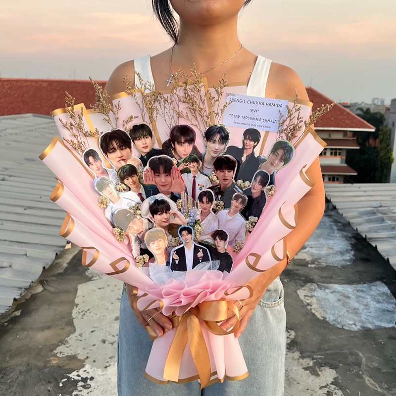 ( 1HARI JADI) LINK 20 foto || Request Custom bouquet buket photo foto kpop korea idol anime karakter