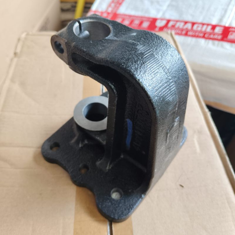 BRACKET HANGER PER MC114412 KUPING PER PS125 PS135 PS110 FUSO