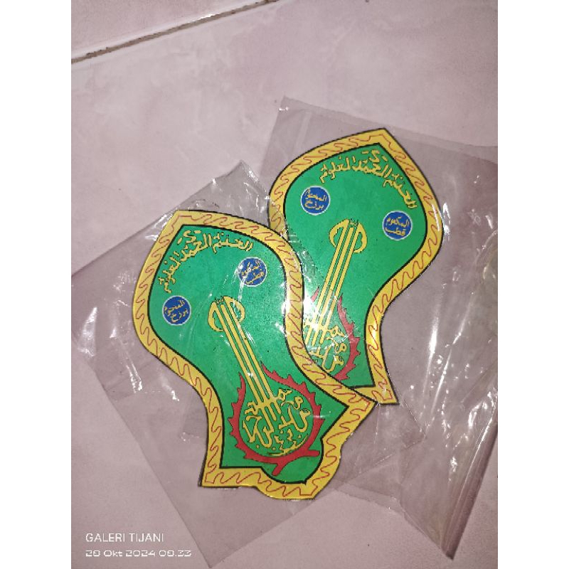 

stiker timbul 12cm