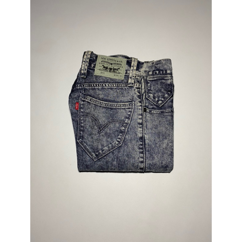 LEVI’S 511 DAN LEVI’S 527
