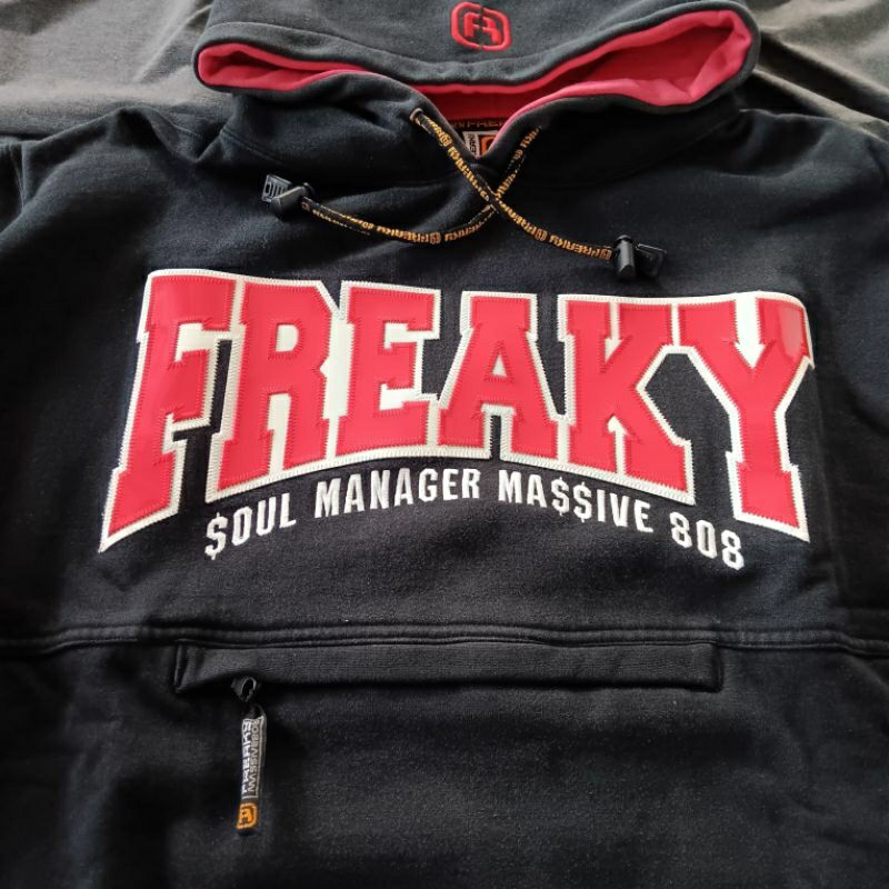 Hoodie Freaky Kantong Doraemon