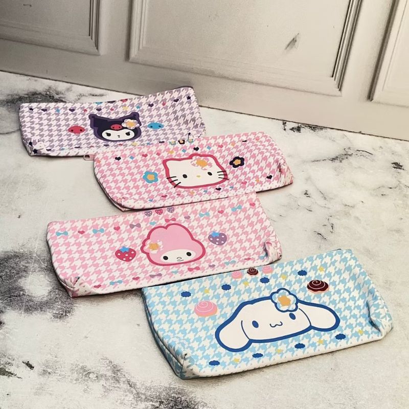 

KOTAK PENSIL KANVAS MUKA SANRIO