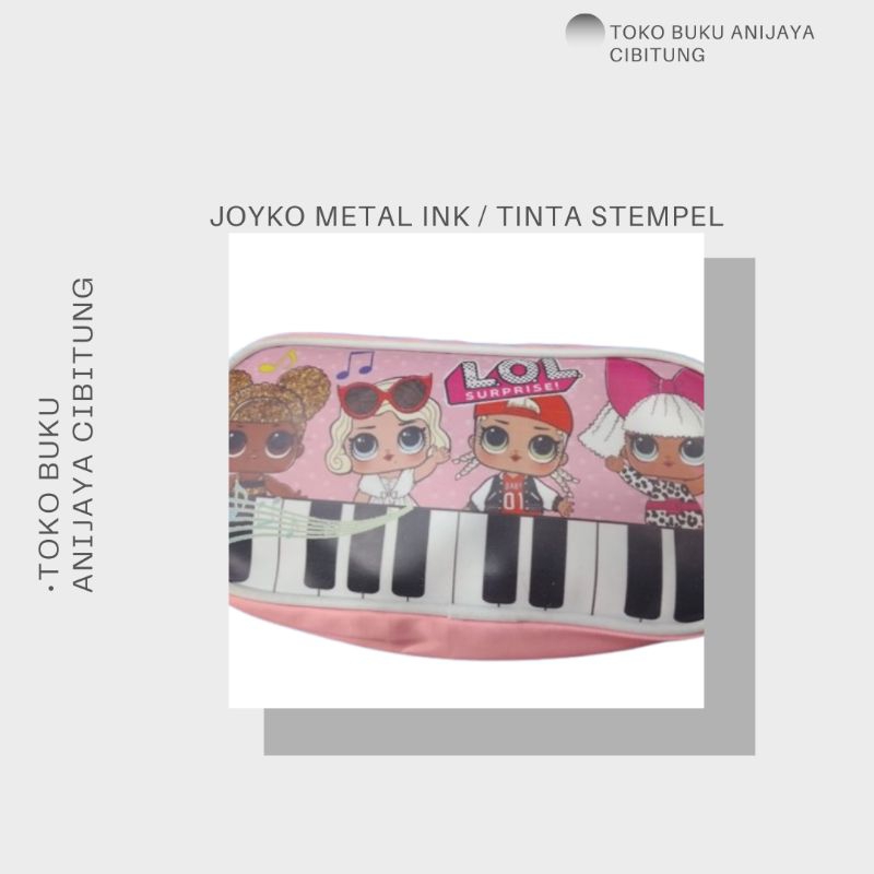 

TEMPAT PENSIL BAHAN TEBAL MOTIF KARAKTER