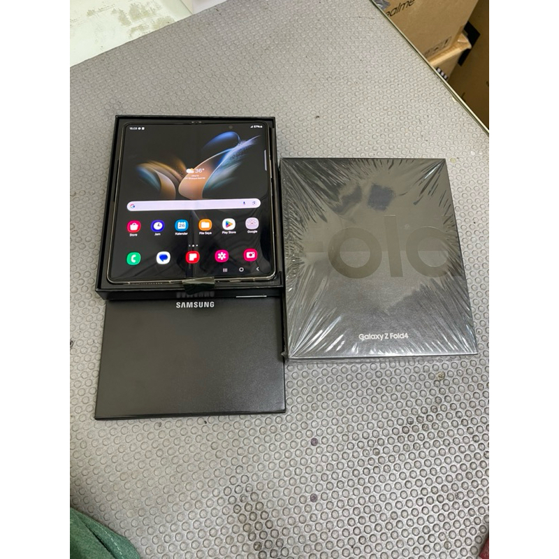 [SECOND] Samsung Z Fold 4 256gb SEIN Fullset