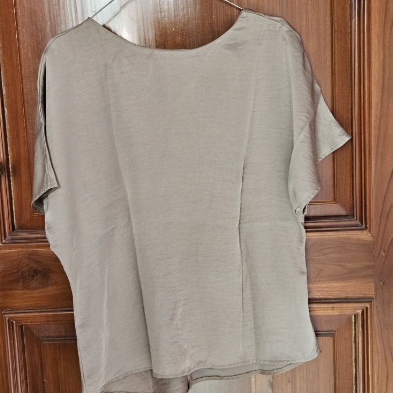 Preloved - Blouse Satin Gold